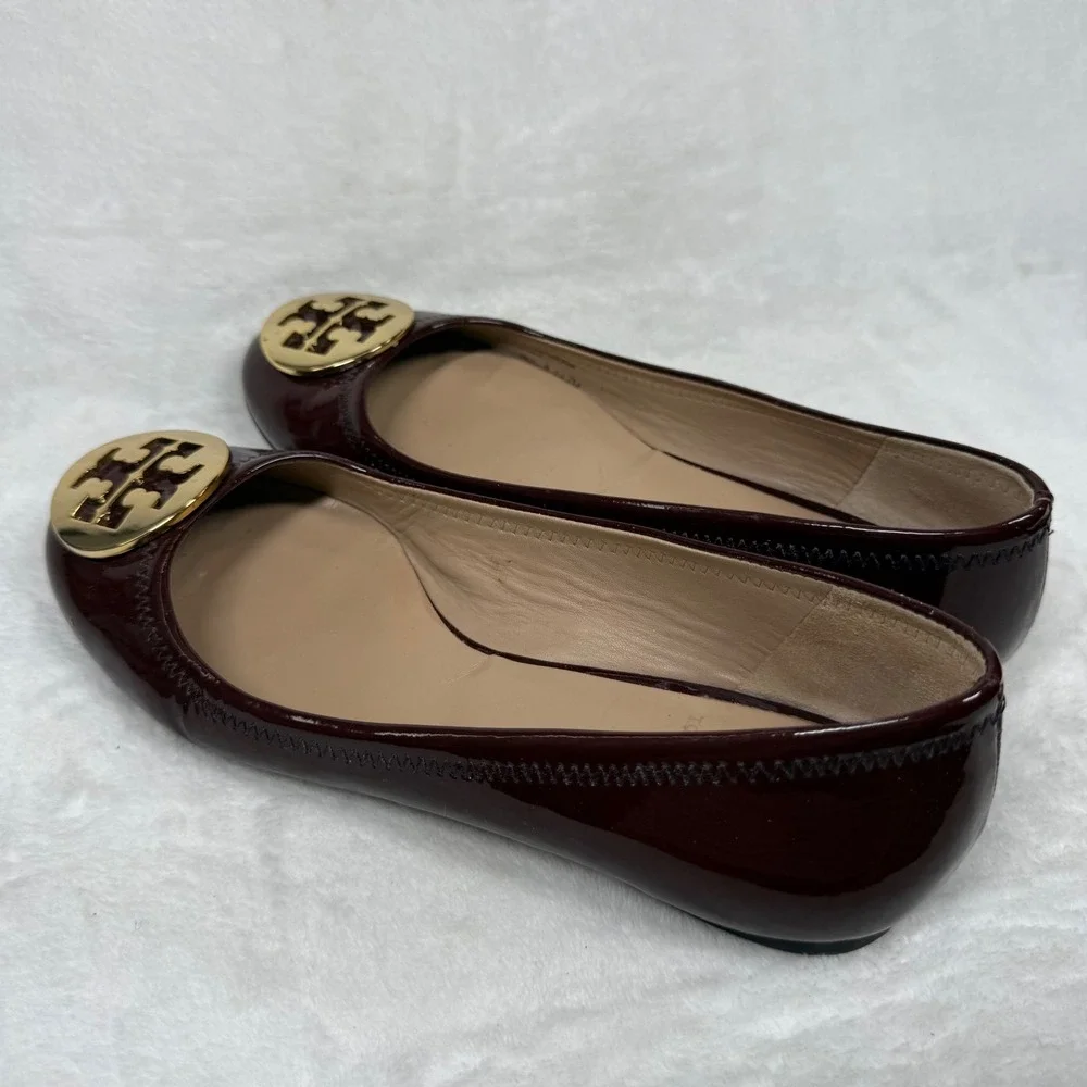 Tory Burch Reva Ballet Flats Burgundy Patent Leather Gold Medallion Womens‎ 7M
